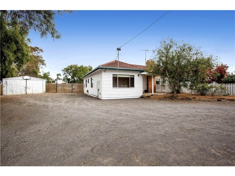 700 Anakie Road, Lovely Banks VIC 3221