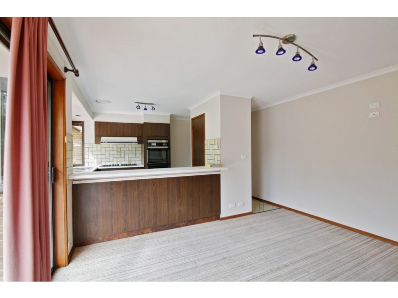 31 Dunsmore Road, Highton VIC 3216