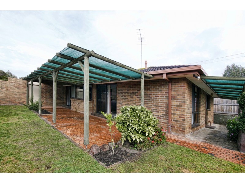 31 Dunsmore Road, Highton VIC 3216