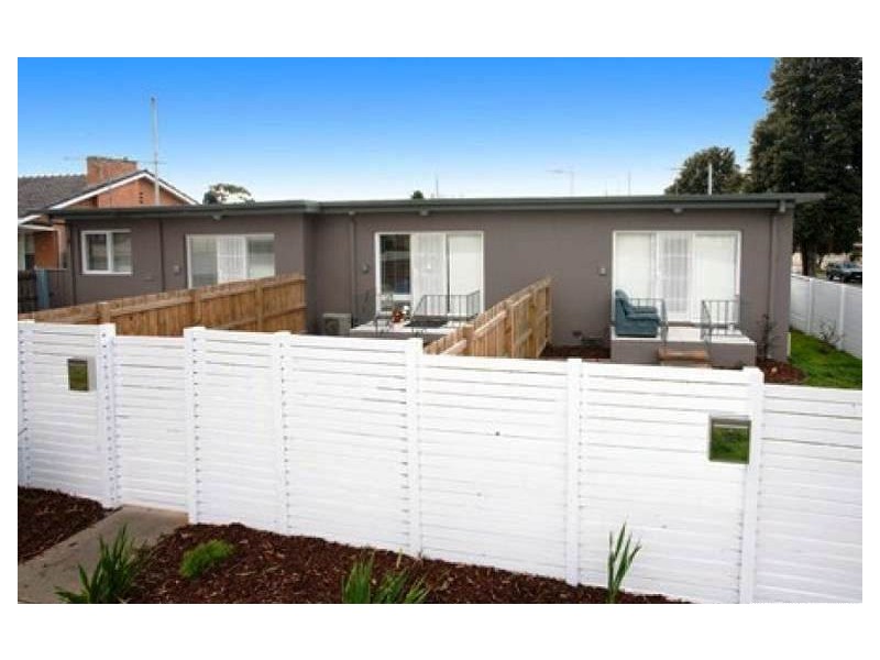 2/188 Church Street, Hamlyn Heights VIC 3215