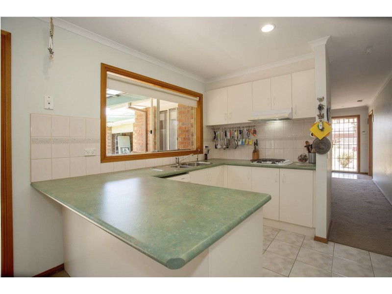 36 Canterbury Road, Lara VIC 3212