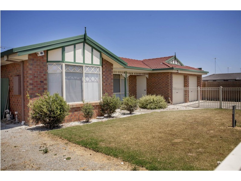 36 Canterbury Road, Lara VIC 3212