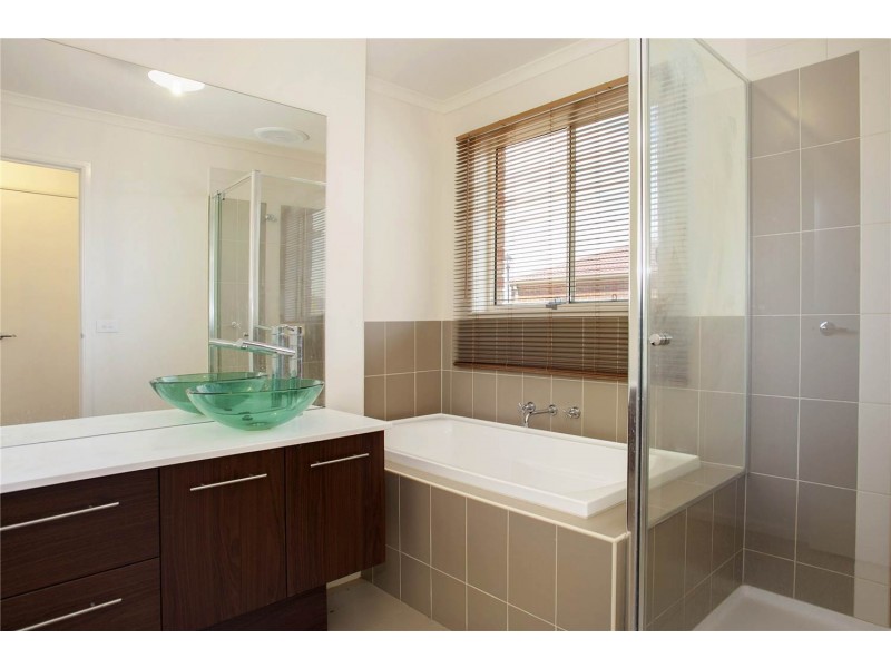 61 Nigella Avenue, Corio VIC 3214