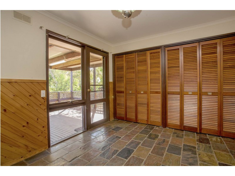 8 Dixon Court, Lara VIC 3212