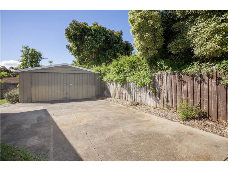 8 Dixon Court, Lara VIC 3212