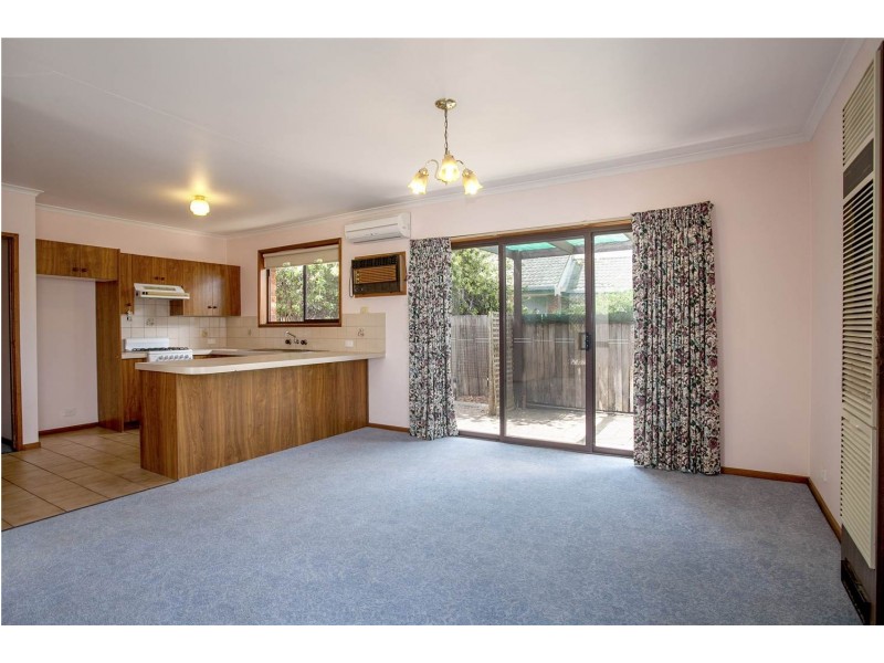 1/11 Henderson Drive, Lara VIC 3212