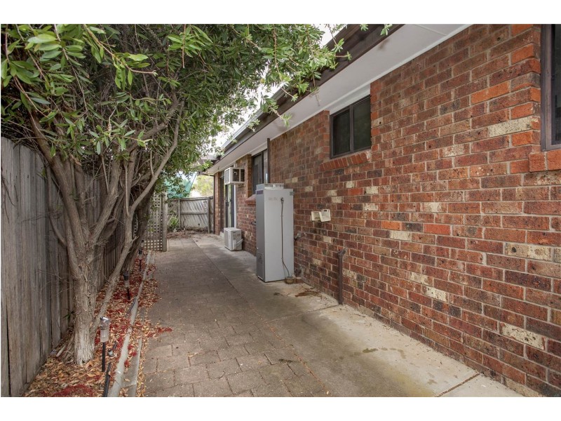 1/11 Henderson Drive, Lara VIC 3212