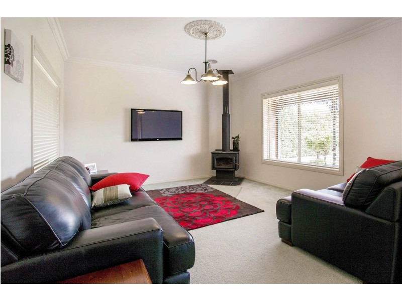 9 Christensen Court, Lara VIC 3212