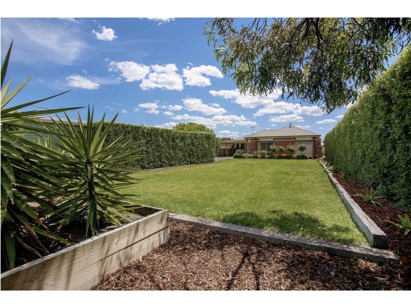 9 Christensen Court, Lara VIC 3212