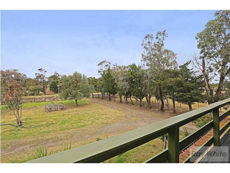 90 Alison Drive, Lara VIC 3212