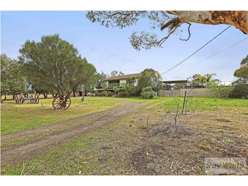 90 Alison Drive, Lara VIC 3212