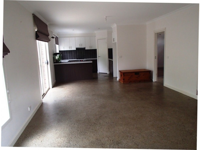 1/3 Enfield Close, Corio VIC 3214