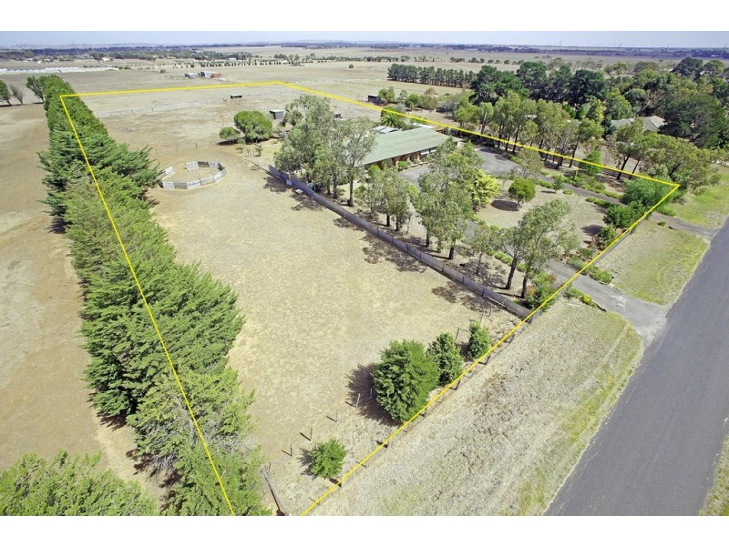 35 Edgerton Road, Lovely Banks VIC 3221