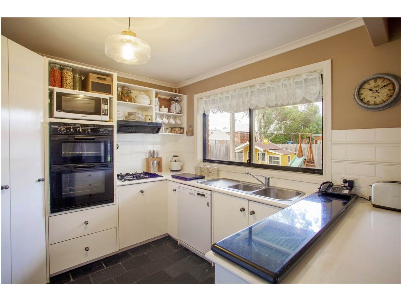 11 Andrea Court, Lara VIC 3212