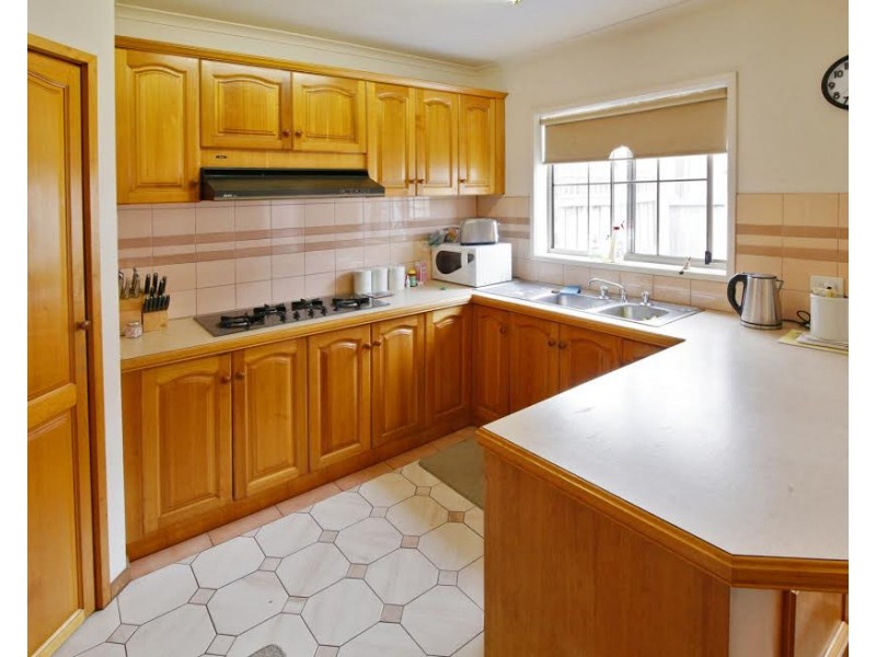 2/145 Torquay Road, Grovedale VIC 3216