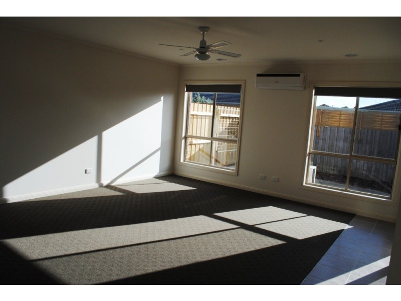 2/21 Kyema Drive, Lara VIC 3212