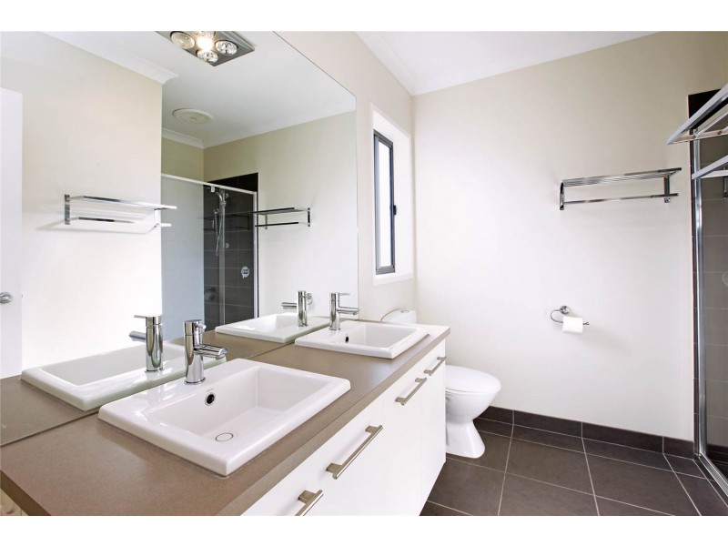 7 Wheat Court, Lara VIC 3212