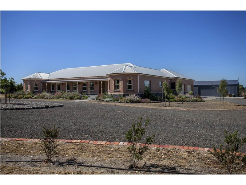 385 Towerhill Drive, Lovely Banks VIC 3221