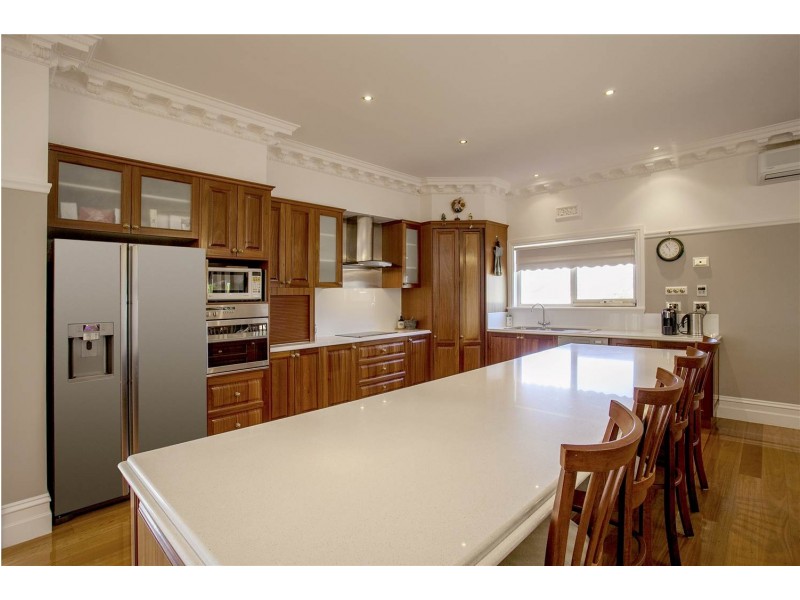 385 Towerhill Drive, Lovely Banks VIC 3221
