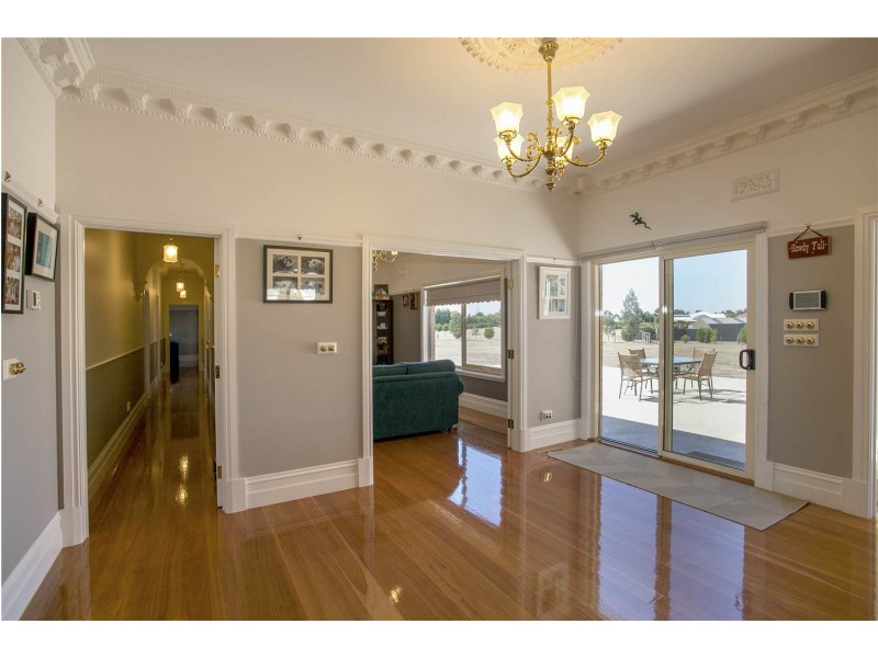 385 Towerhill Drive, Lovely Banks VIC 3221