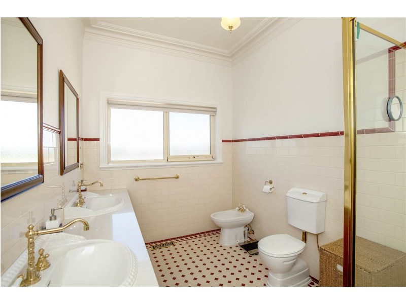 385 Towerhill Drive, Lovely Banks VIC 3221