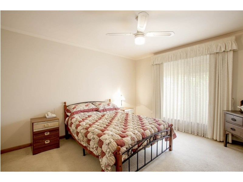 60 Canterbury Road East, Lara VIC 3212