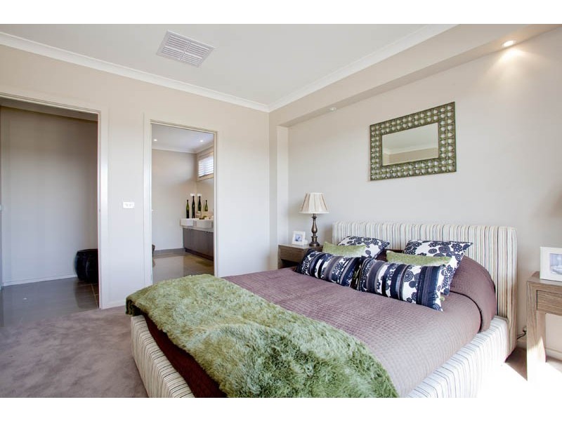 85 Eastlakes Boulevard, Lara VIC 3212