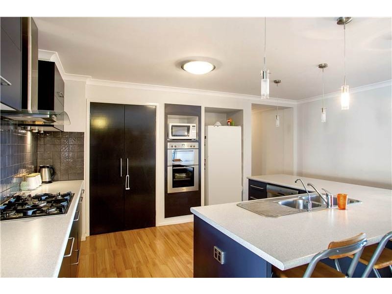 11 Nilaur Place, Lara VIC 3212