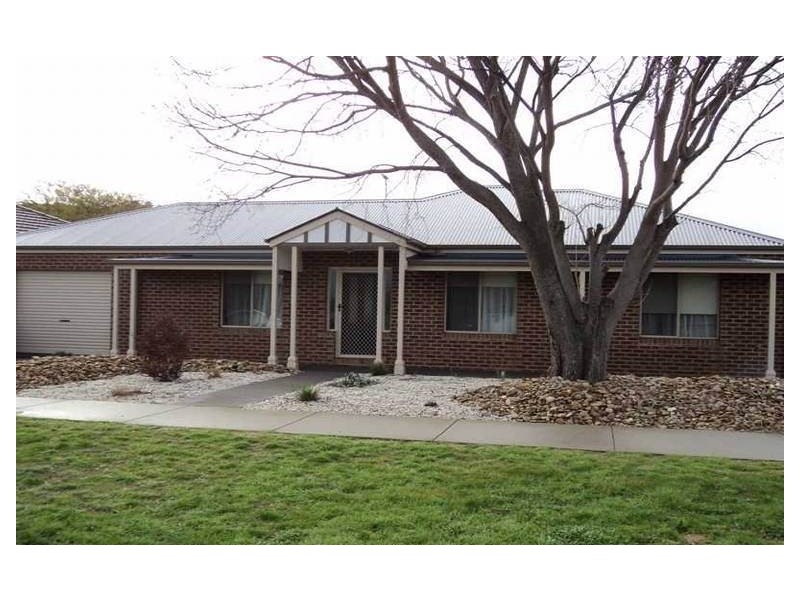 1/18 Turner Avenue, Lara VIC 3212