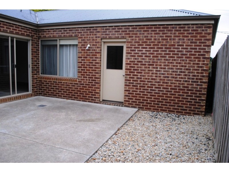 1/18 Turner Avenue, Lara VIC 3212