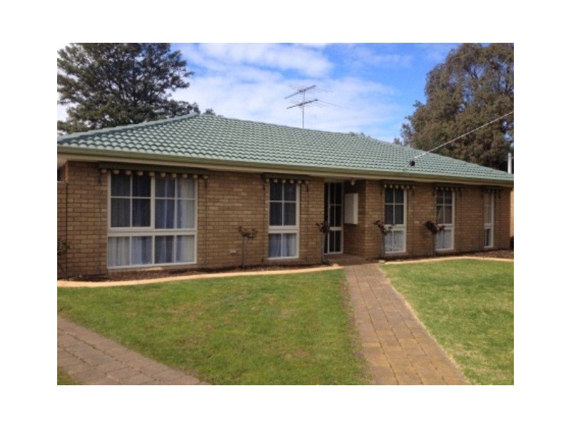 6 Anita Court, Lara VIC 3212