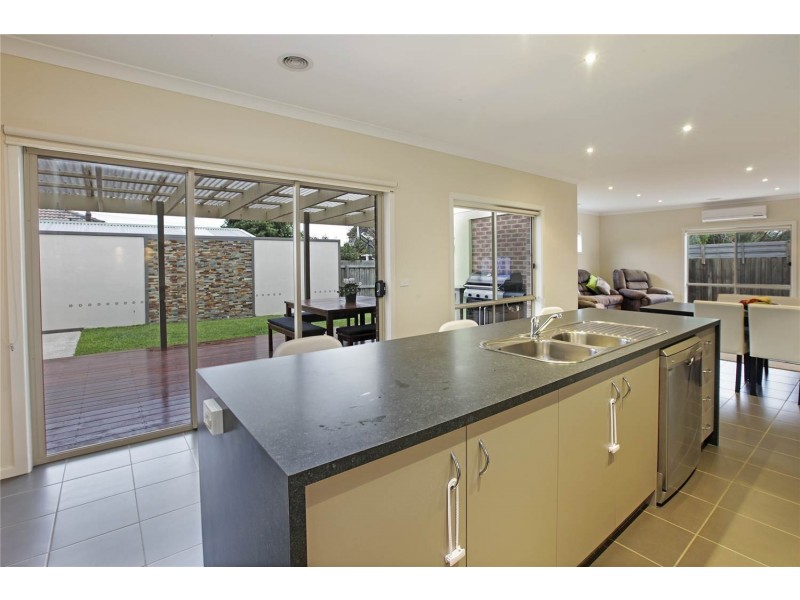 19 Canterbury Road East, Lara VIC 3212