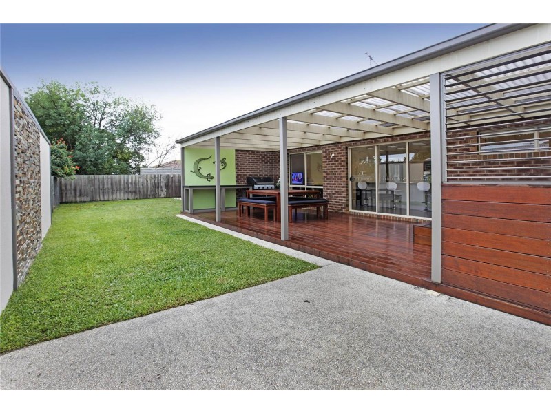 19 Canterbury Road East, Lara VIC 3212