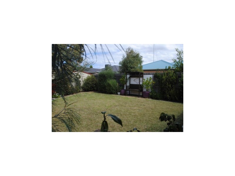 24 Pineview Court, Lara VIC 3212