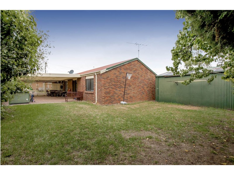 23 Waliki Court, Lara VIC 3212