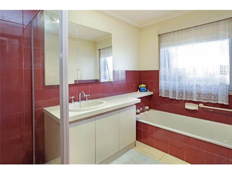 1/6 St Anthony Court, Lara VIC 3212