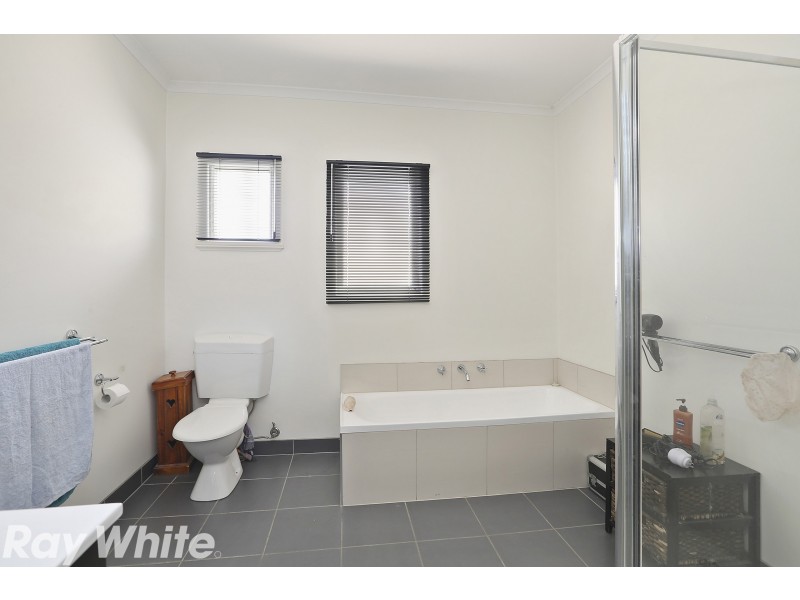 87-89 Walpole Parade, Norlane VIC 3214