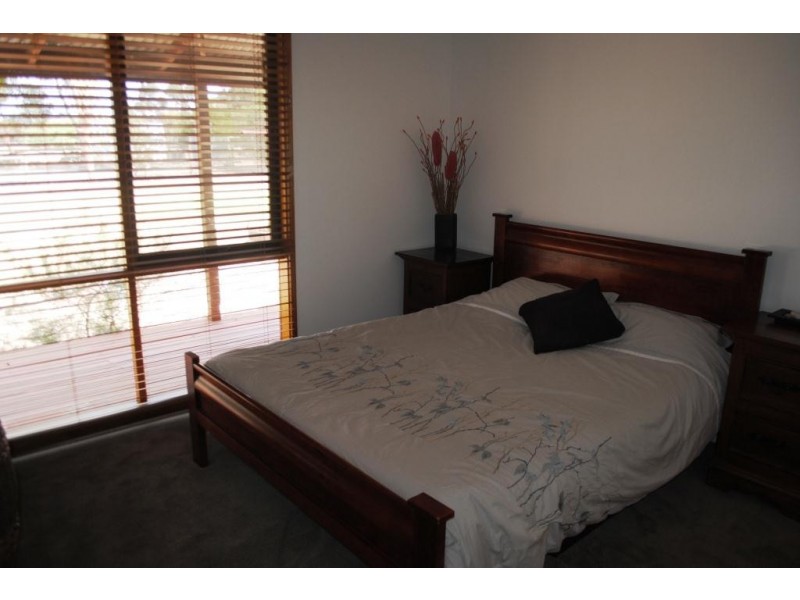 40 West Gateway, Lara VIC 3212