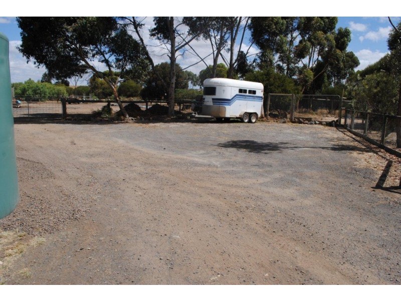 40 West Gateway, Lara VIC 3212