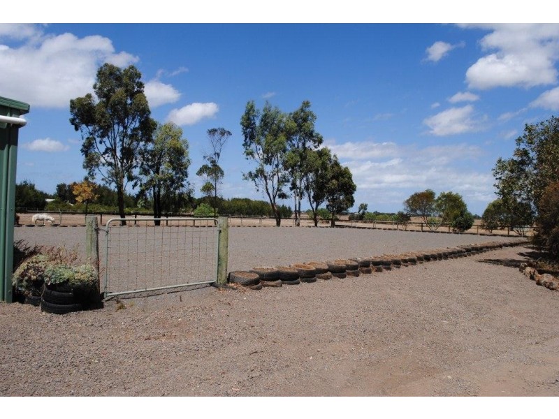 40 West Gateway, Lara VIC 3212