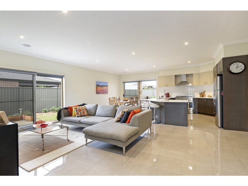 3 Bluebill Court, Lara VIC 3212