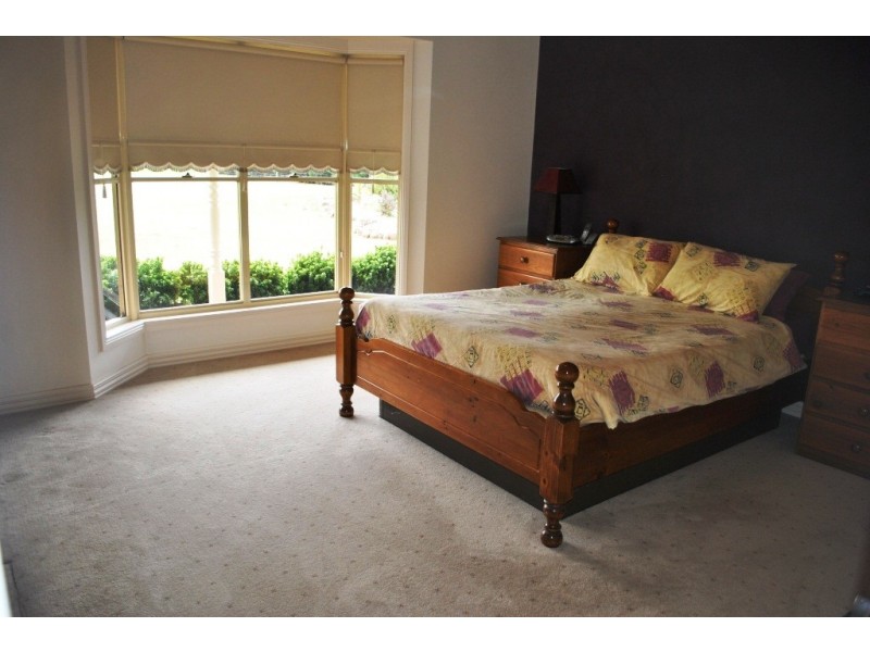 250 Emmersons Road, Lovely Banks VIC 3221