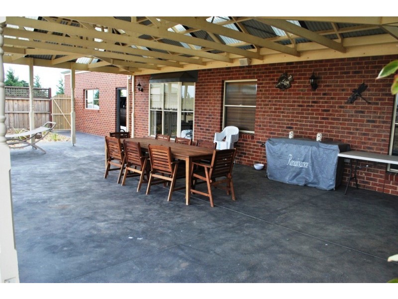 250 Emmersons Road, Lovely Banks VIC 3221