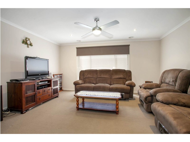13 Canopus Crescent, Lara VIC 3212