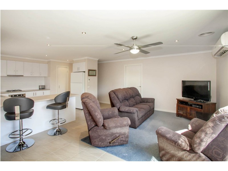 13 Canopus Crescent, Lara VIC 3212