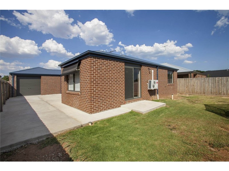 13 Canopus Crescent, Lara VIC 3212