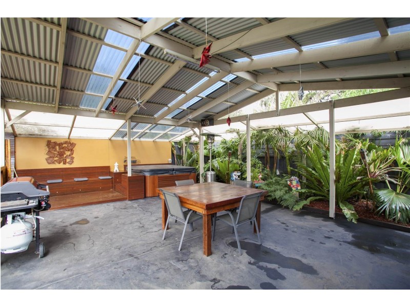 42 McClelland Avenue, Lara VIC 3212