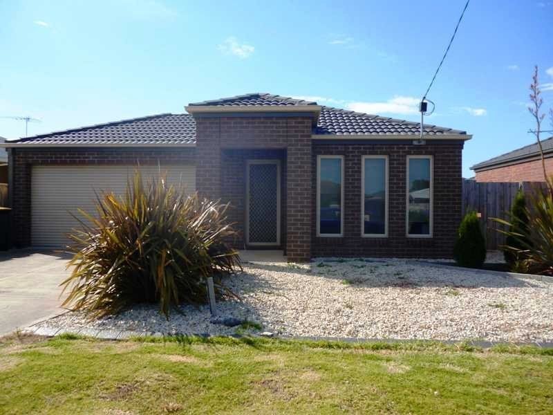 1/97 Flinders Avenue, Lara VIC 3212