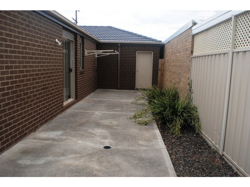 1/97 Flinders Avenue, Lara VIC 3212