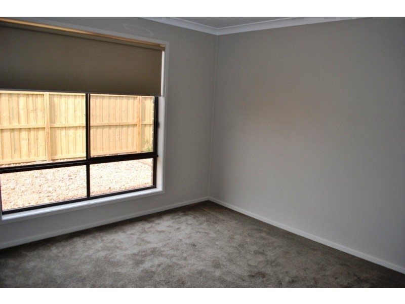 9 Speranza Court, Marshall VIC 3216